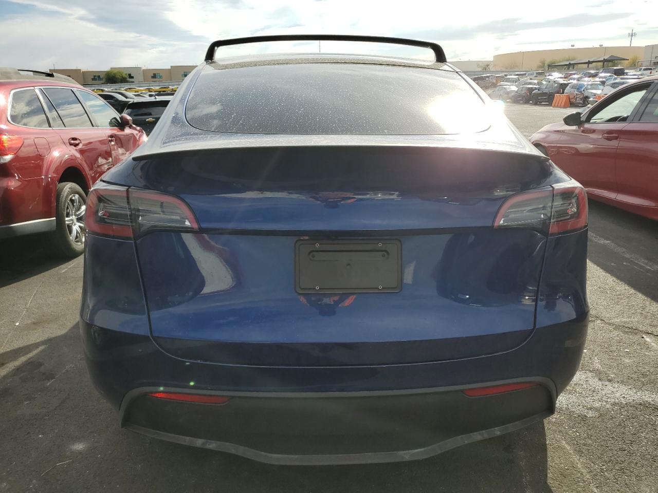 2024 Tesla Model Y VIN: 7SAYGDEF6RF049403 Lot: 91871105