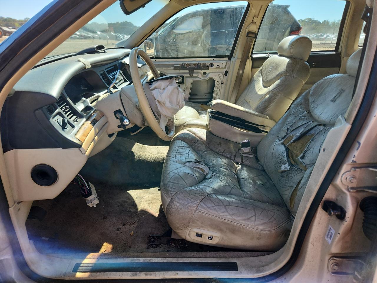 1996 Lincoln Town Car Cartier VIN: 1LNLM83W6TY635368 Lot: 91606225