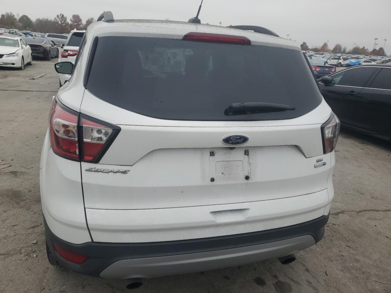 2018 Ford Escape Se VIN: 1FMCU9G98JUC13553 Lot: 93491395