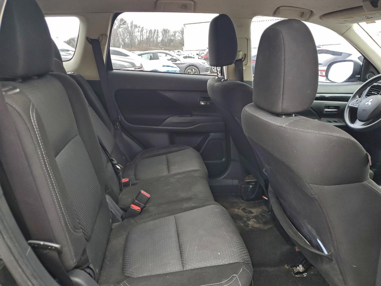 2019 Mitsubishi Outlander Es VIN: JA4AD2A34KZ047327 Lot: 93247975