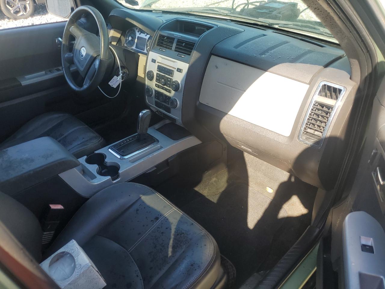 2008 Mercury Mariner VIN: 4M2CU811X8KJ01077 Lot: 92428655