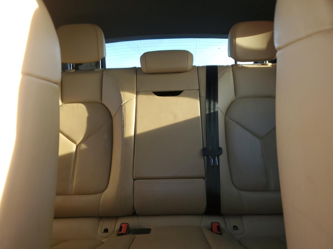 2018 Porsche Macan VIN: WP1AA2A57JLB02305 Lot: 92125185