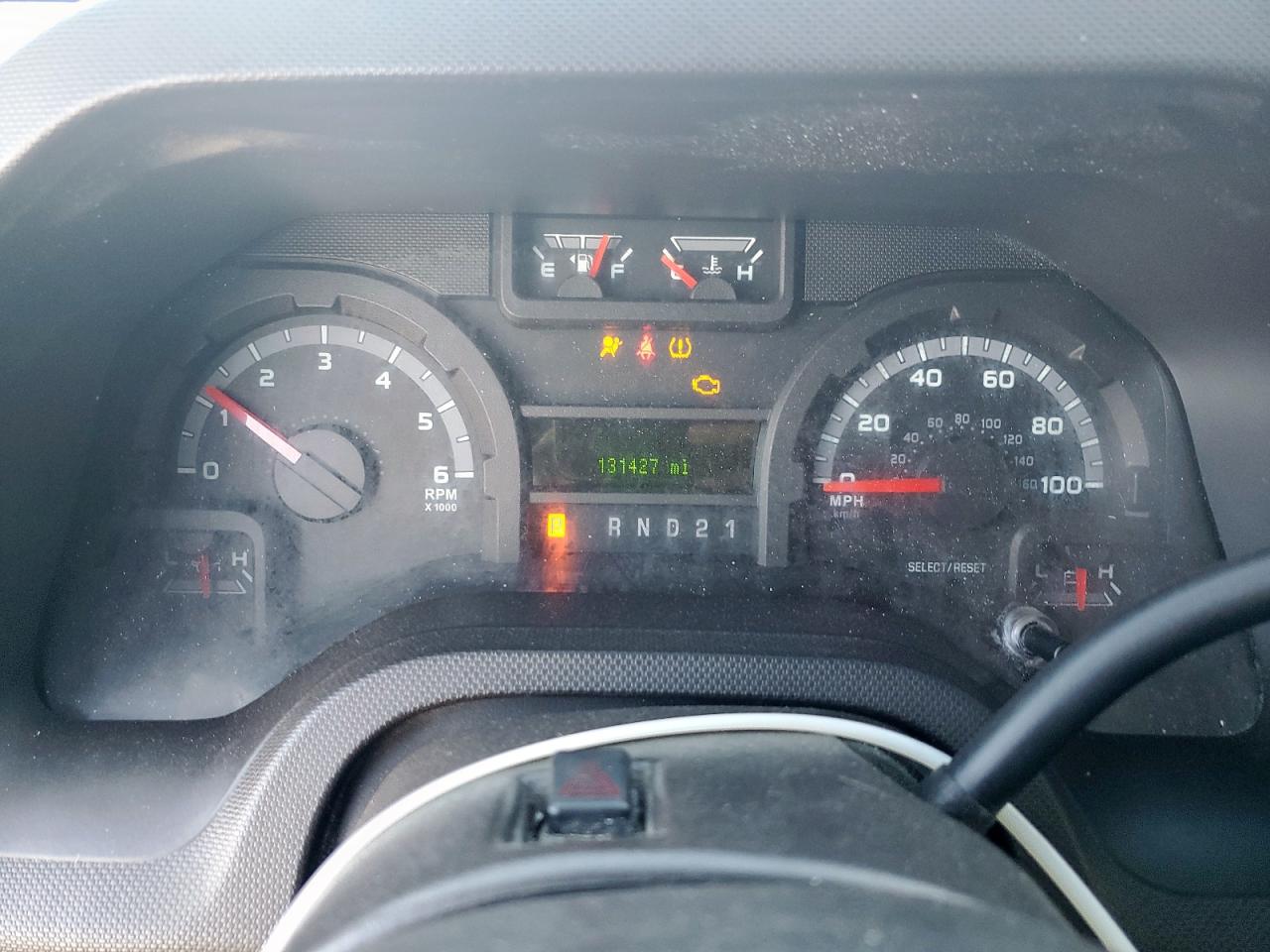 2009 Ford Econoline E350 Super Duty Wagon VIN: 1FBNE31L89DA27636 Lot: 92701035