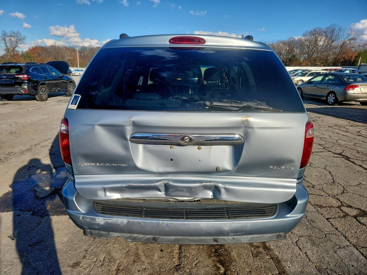 2005 Chrysler Town & Country Touring VIN: 2C4GP54L15R208252 Lot: 93449335