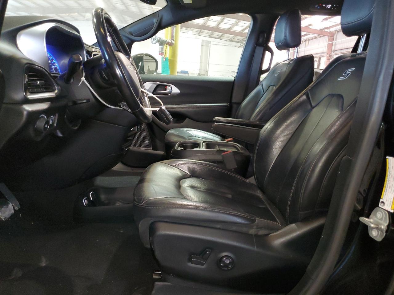 2019 Chrysler Pacifica Touring L VIN: 2C4RC1BG9KR630557 Lot: 90996665