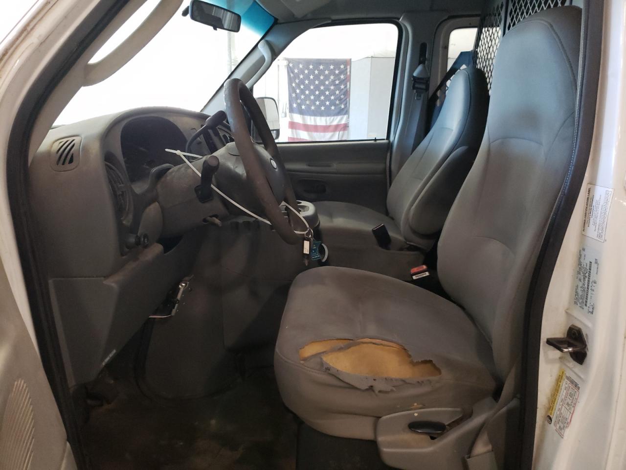 2005 Ford Econoline E150 Van VIN: 1FTRE14W35HA80769 Lot: 90941405