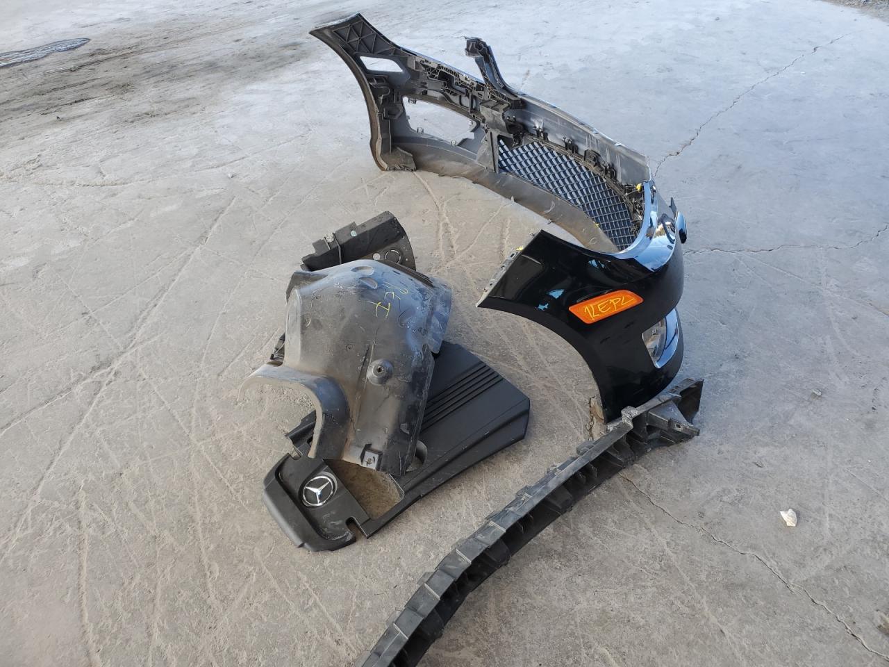 2014 Mercedes-Benz C 250 VIN: WDDGF4HBXEA955048 Lot: 93175235