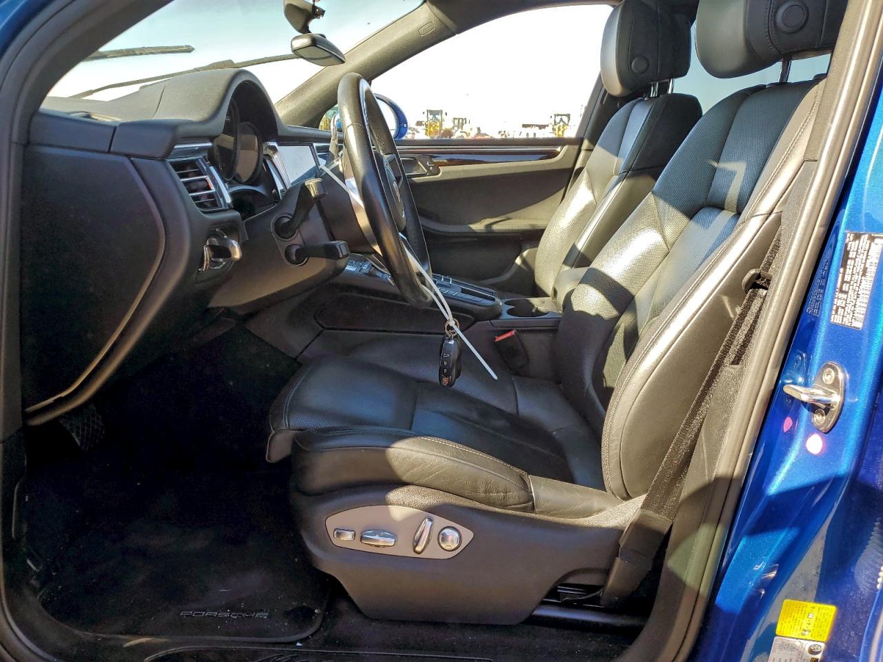 2020 Porsche Macan VIN: WP1AA2A52LLB03669 Lot: 94442435