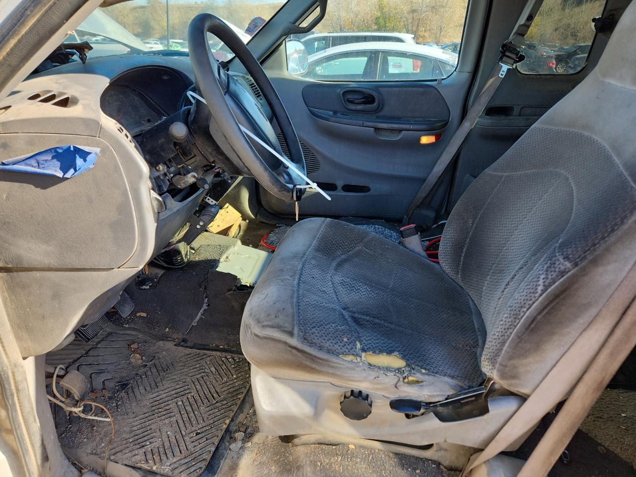 2000 Ford F150 VIN: 2FTPX18L3YCA48224 Lot: 85474745