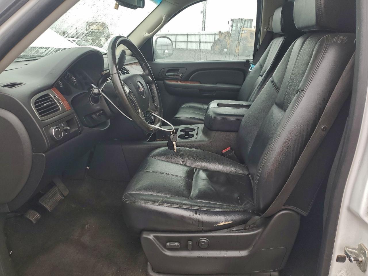 2007 GMC Yukon VIN: 1GKFC13027R231043 Lot: 94493885