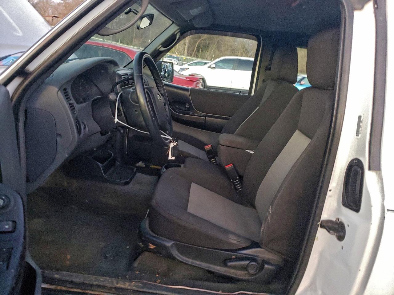 2011 Ford Ranger Super Cab VIN: 1FTLR4FE9BPA67297 Lot: 94089465