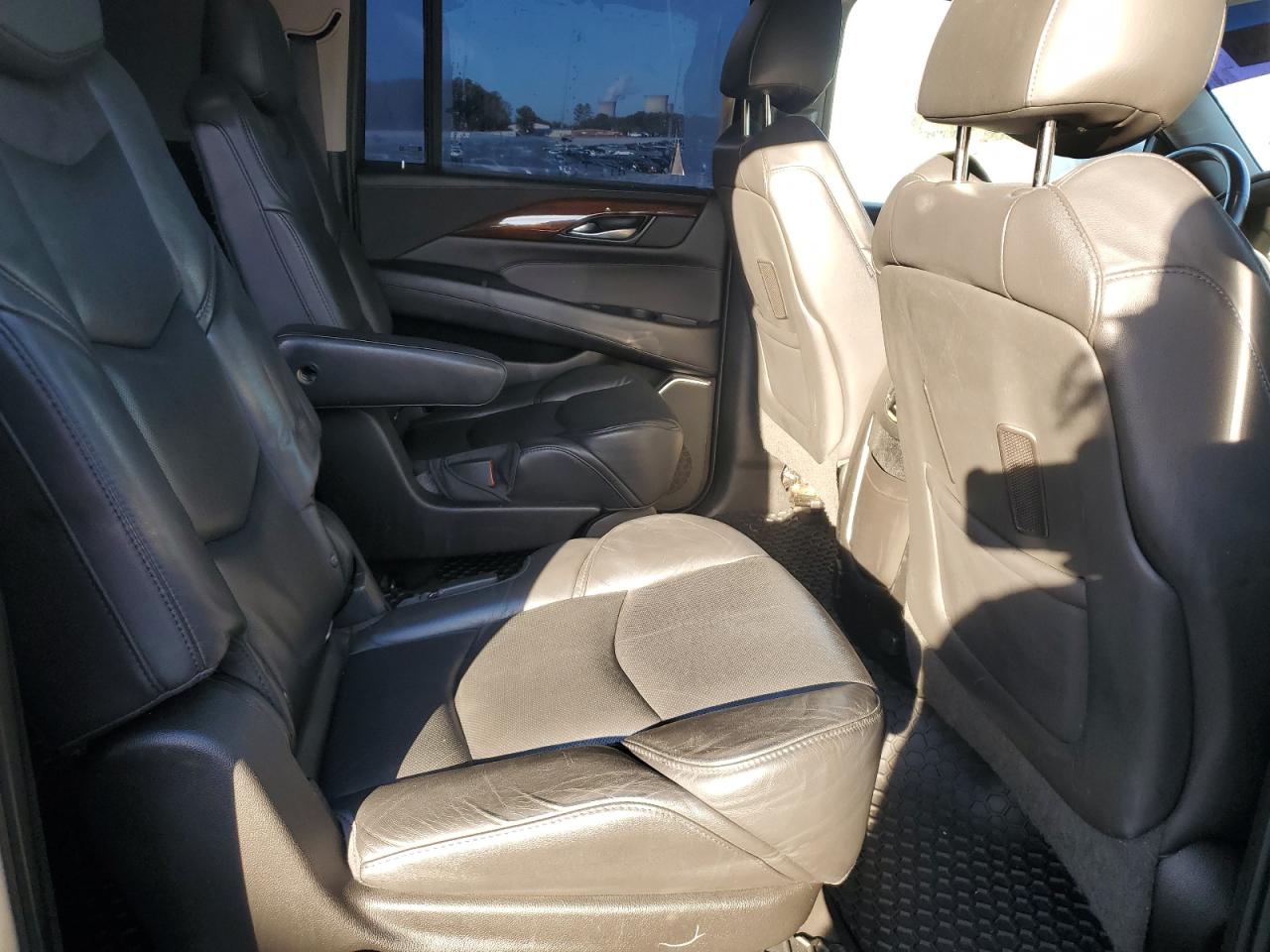 2018 Cadillac Escalade Esv VIN: 1GYS4GKJ4JR159879 Lot: 91393145