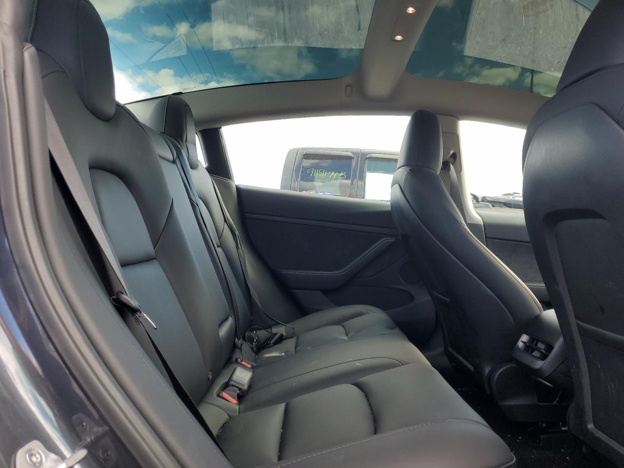 2023 Tesla Model 3 VIN: 5YJ3E1EA3PF692479 Lot: 91276685