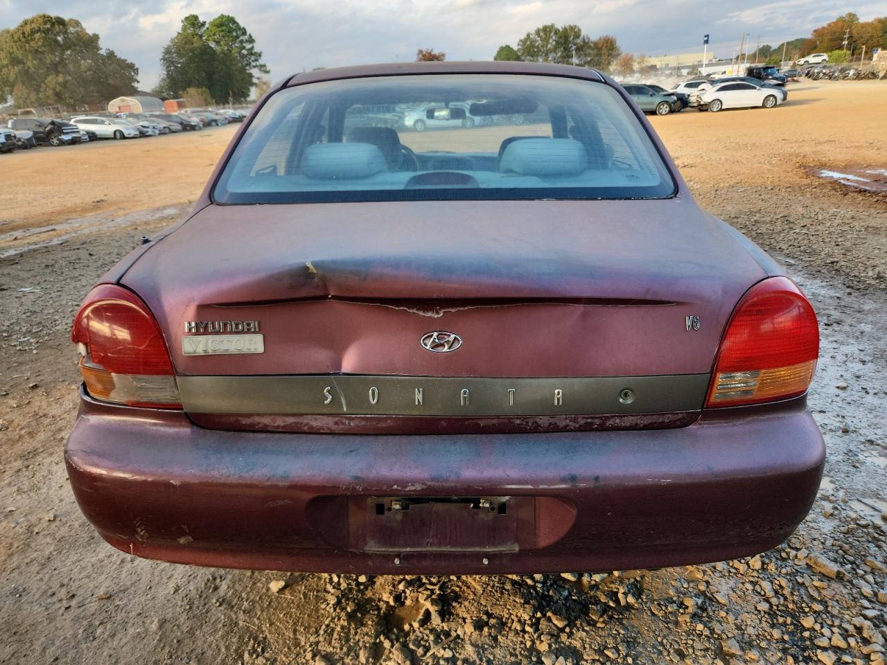 2000 Hyundai Sonata Base VIN: KMHWF25V4YA180187 Lot: 91814565