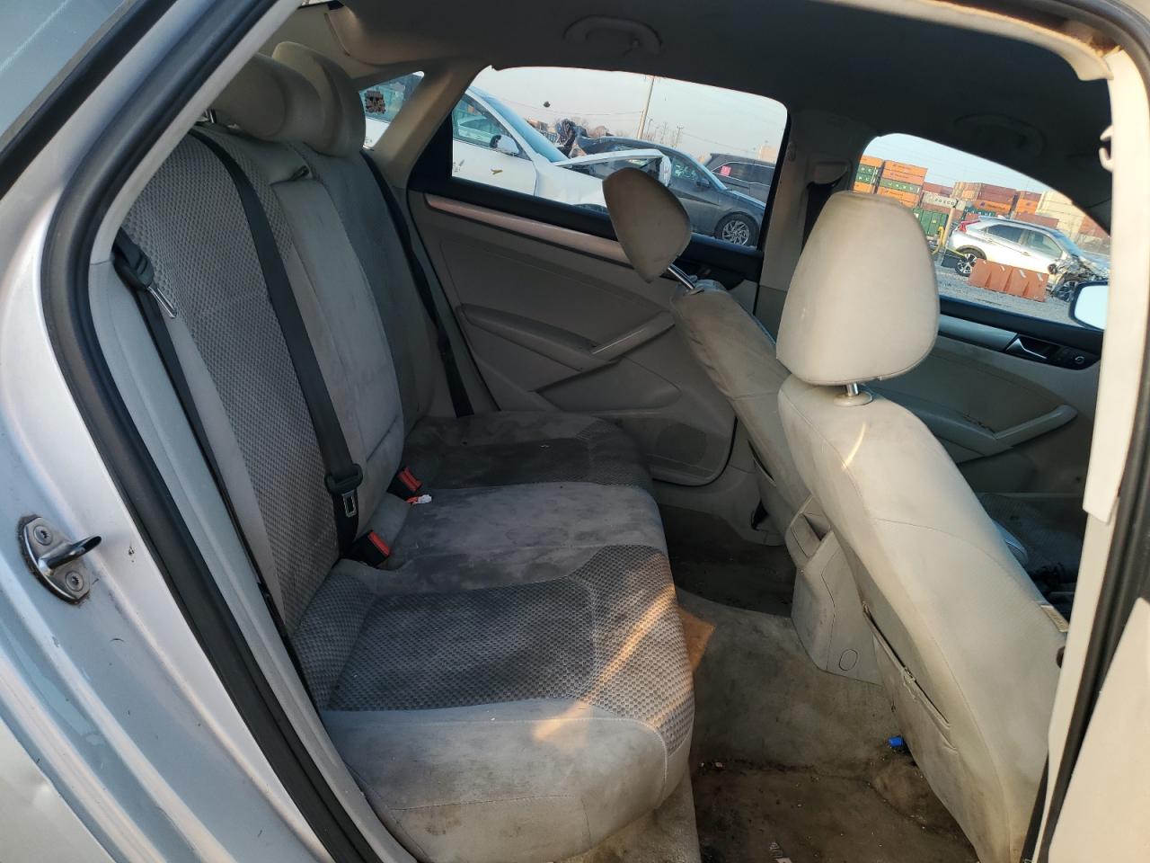 2013 Volkswagen Passat S VIN: 1VWAP7A39DC095399 Lot: 92745785