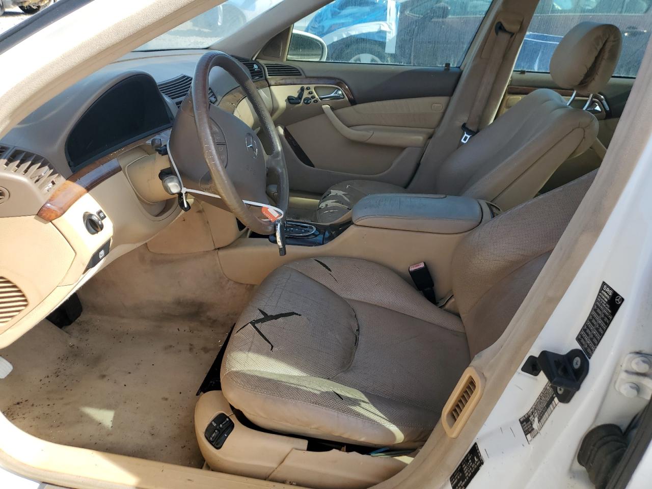 2000 Mercedes-Benz S 500 VIN: WDBNG75J5YA066303 Lot: 92848195