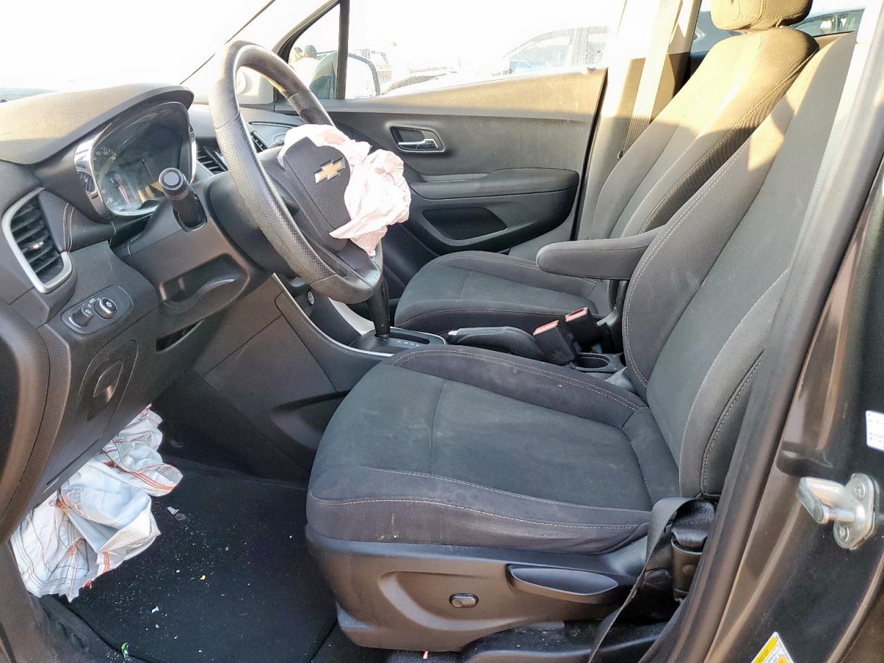 2019 Chevrolet Trax Ls VIN: 3GNCJKSB0KL160557 Lot: 91690045