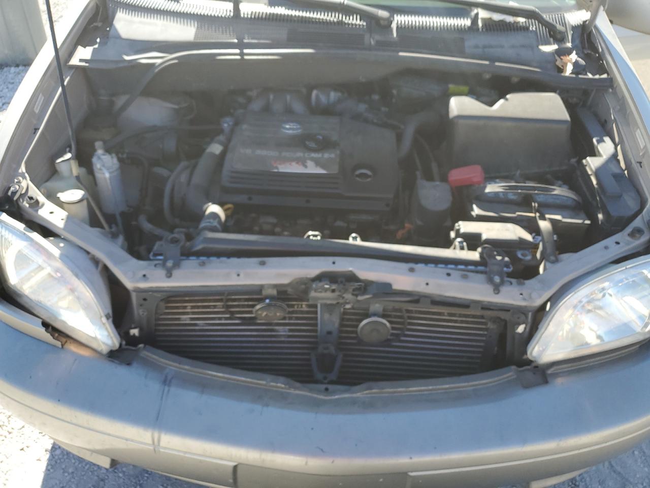 2002 Toyota Sienna Le VIN: 4T3ZF13C02U440218 Lot: 92324385