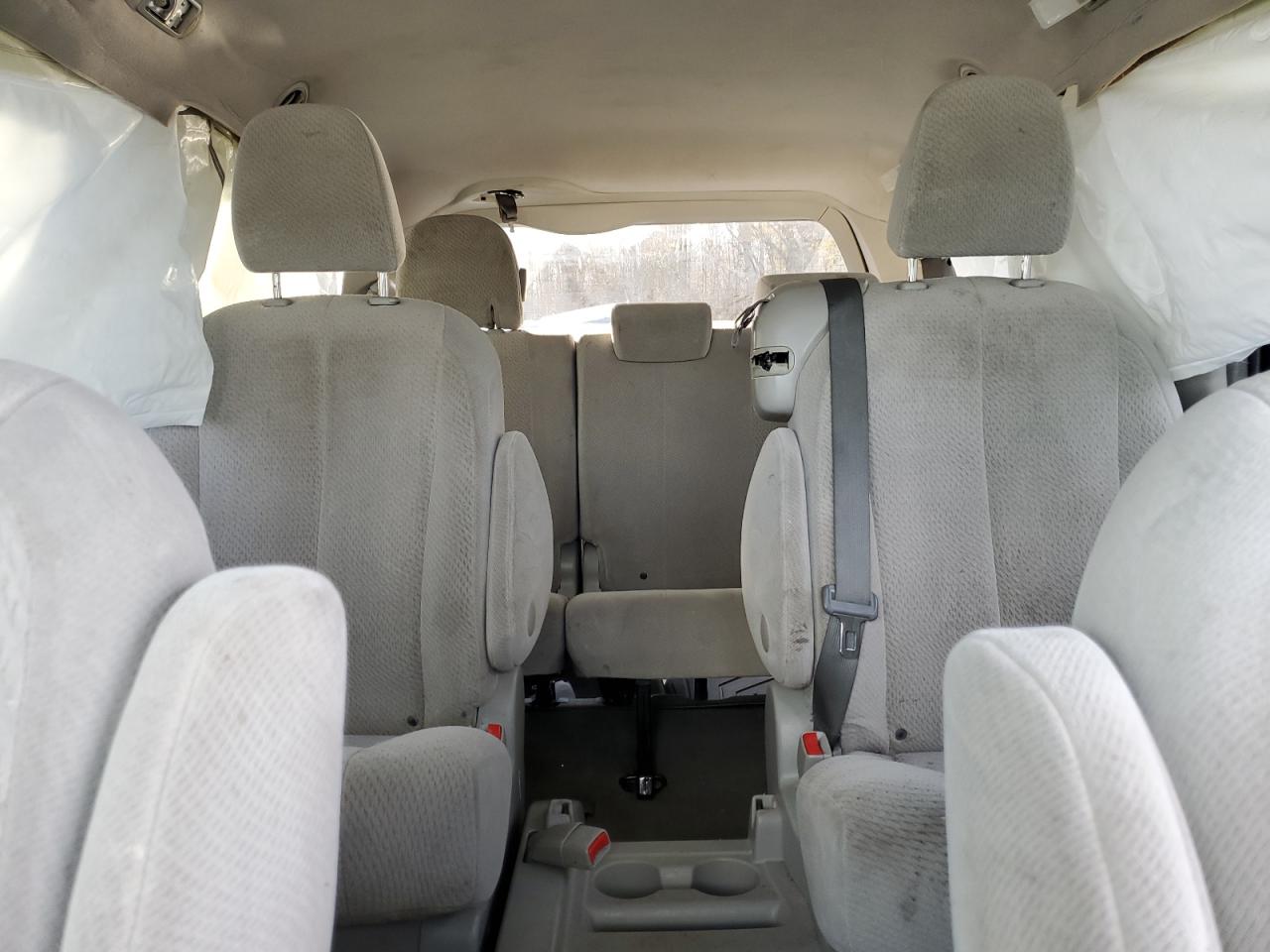 2012 Toyota Sienna Base VIN: 5TDKA3DCXCS013688 Lot: 92910785