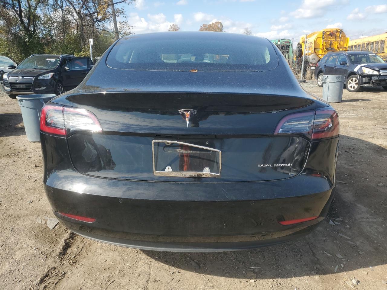 2018 Tesla Model 3 VIN: 5YJ3E1EB1JF068518 Lot: 85419645