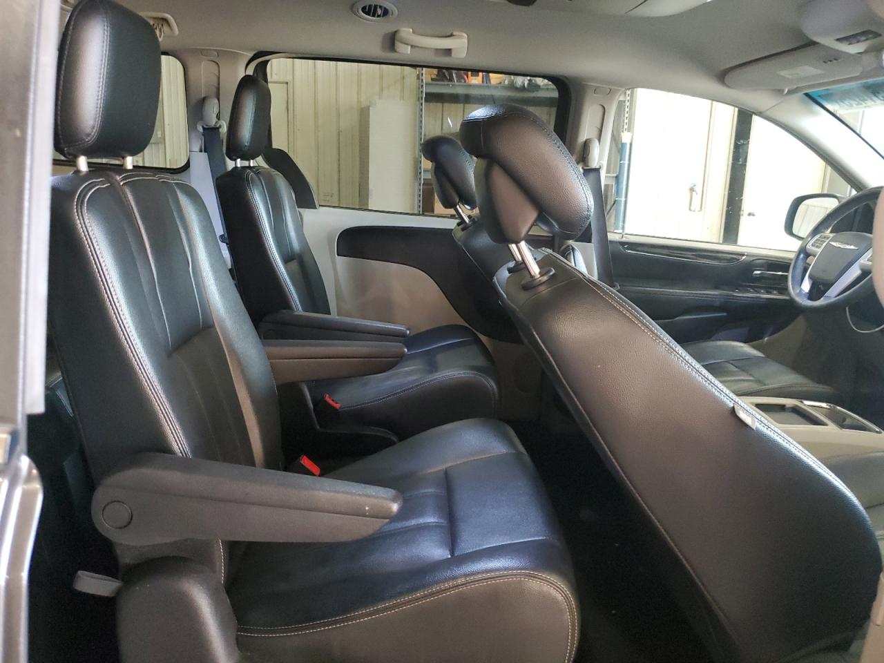 2016 Chrysler Town & Country Touring VIN: 2C4RC1BG4GR280990 Lot: 90751425