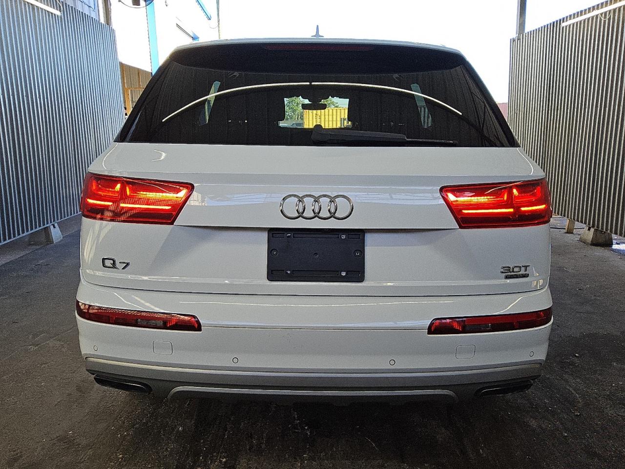 2017 Audi Q7 Premium Plus VIN: WA1LAAF79HD030200 Lot: 92510725