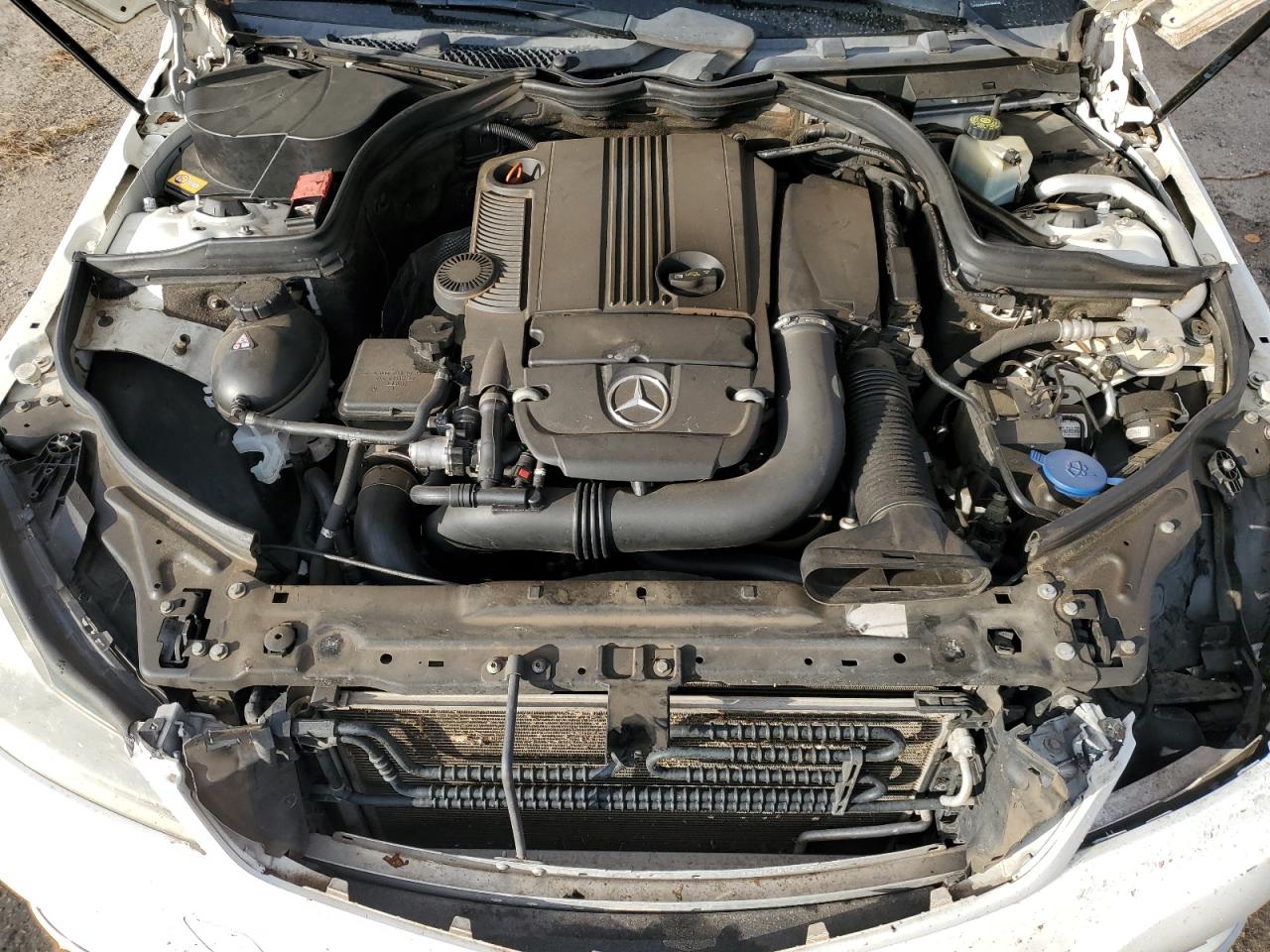 2014 Mercedes-Benz C 250 VIN: WDDGF4HB6EA958206 Lot: 92026145