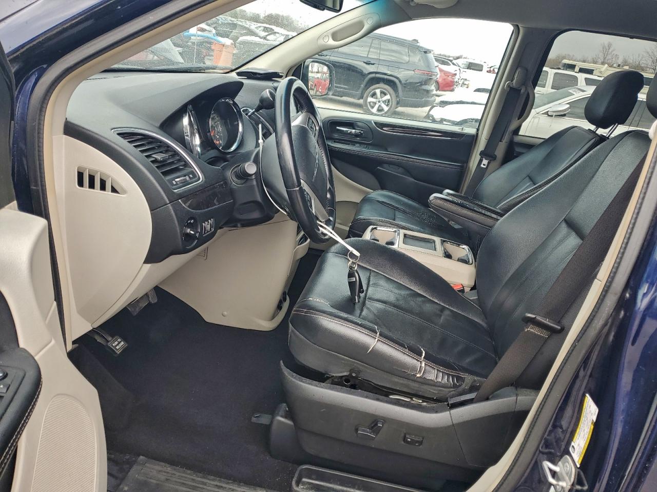 2014 Chrysler Town & Country Touring VIN: 2C4RC1BGXER279775 Lot: 93284965