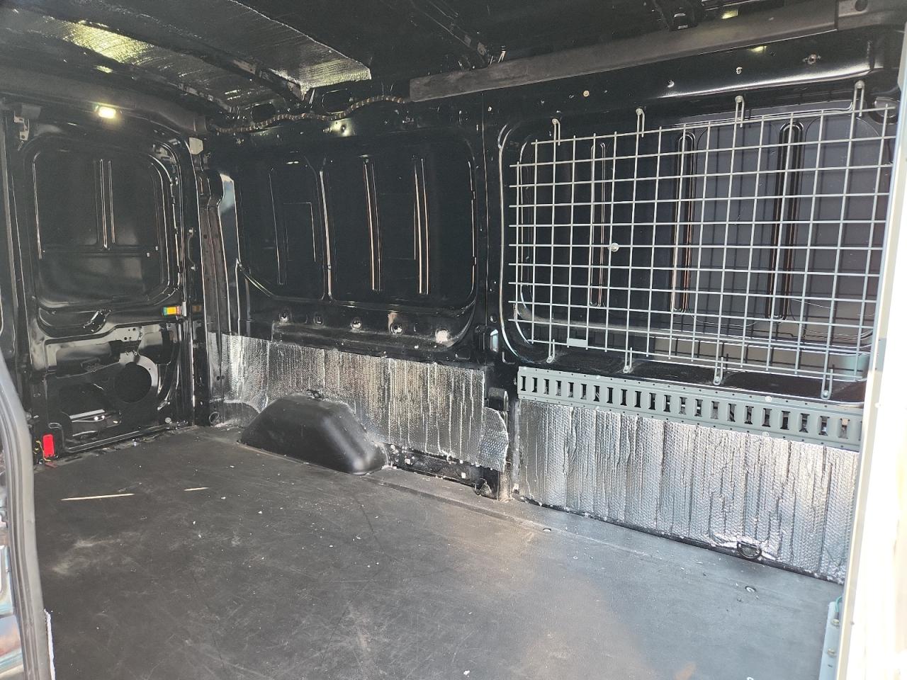 2017 Ford Transit T-250 VIN: 1FTYR2CM3HKB01911 Lot: 92471935