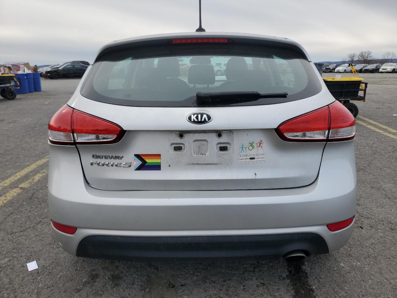 2017 Kia Forte Lx VIN: KNAFK5A87H5683686 Lot: 92893175