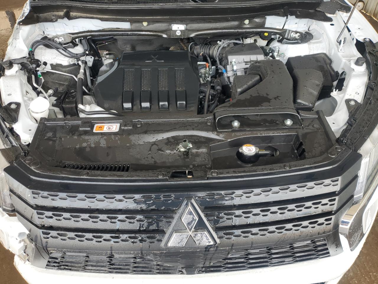 2025 Mitsubishi Eclipse Cross Se VIN: JA4ATWAAXSZ033716 Lot: 90640415