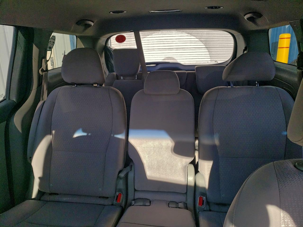 2018 Kia Sedona Lx VIN: KNDMB5C11J6357084 Lot: 94031875