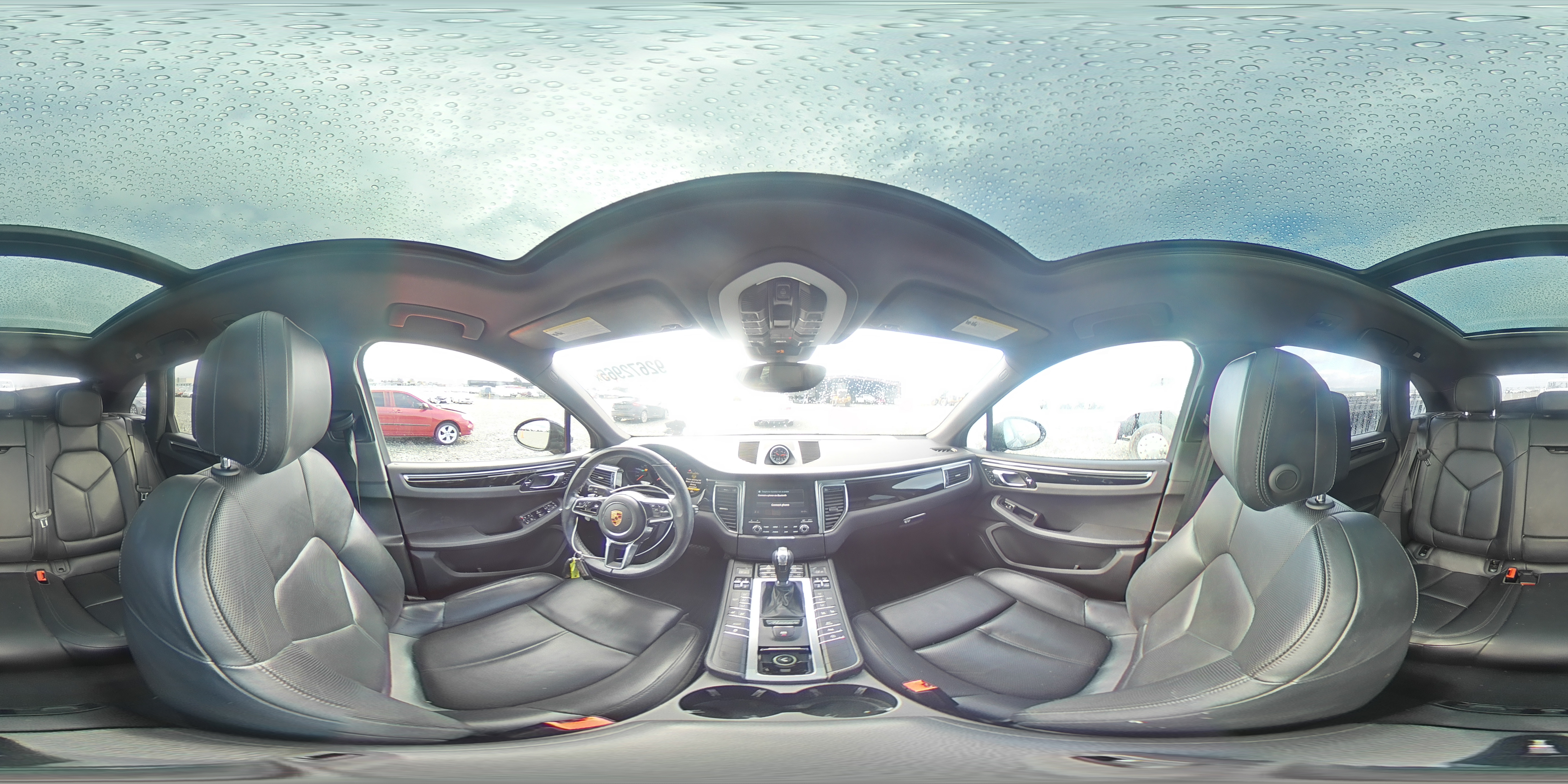 2018 Porsche Macan VIN: WP1AA2A50JLB05630 Lot: 92672965