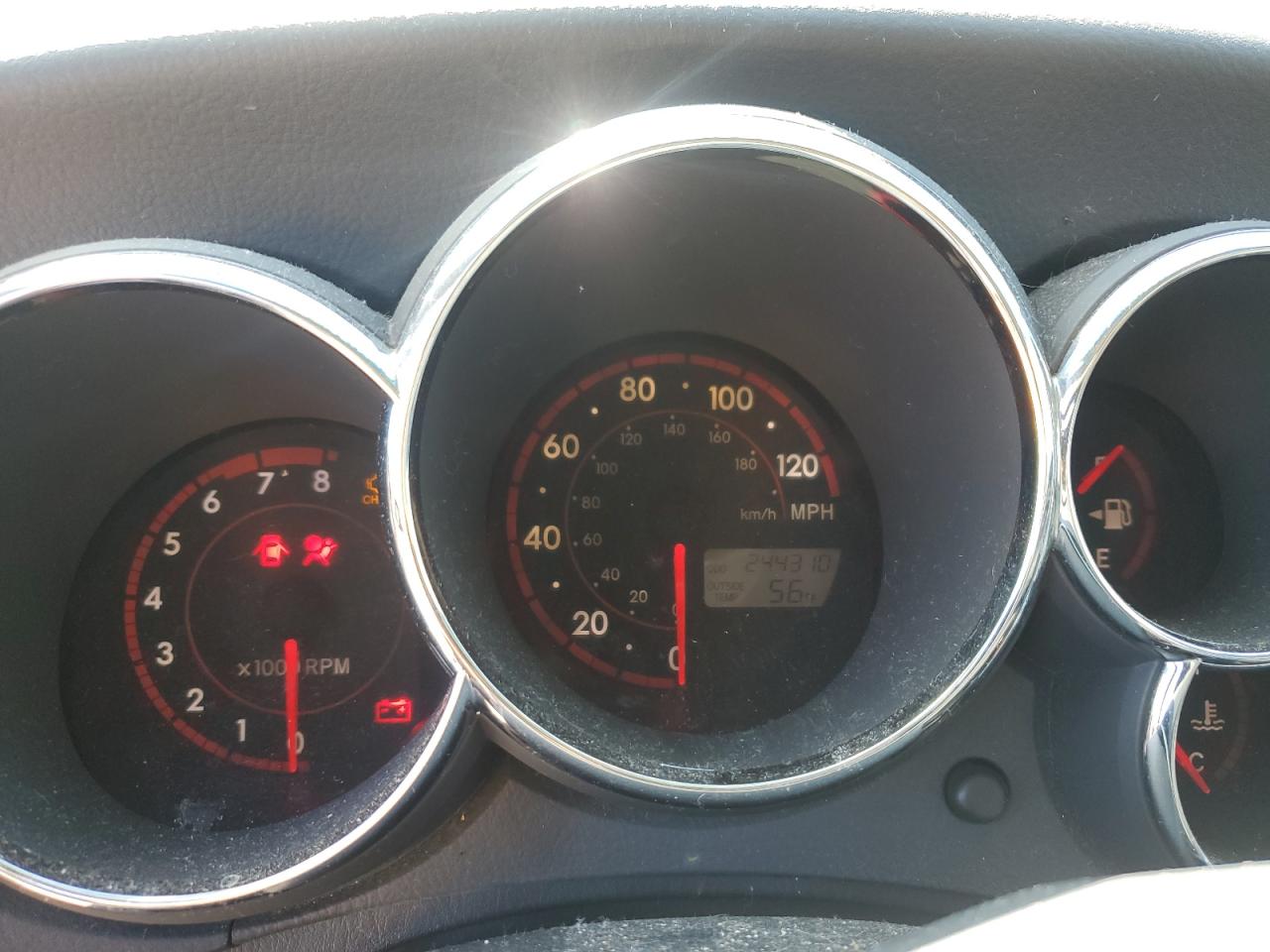 2005 Toyota Corolla Matrix Xr VIN: 2T1KR32E25C355581 Lot: 92207825