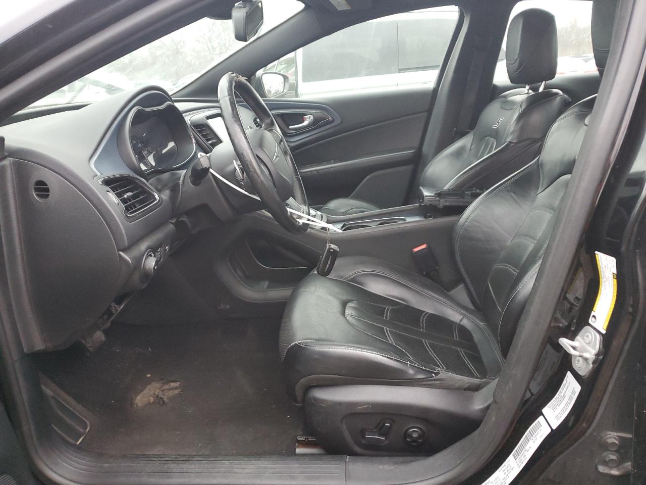 2015 Chrysler 200 S VIN: 1C3CCCDG4FN711682 Lot: 93551775