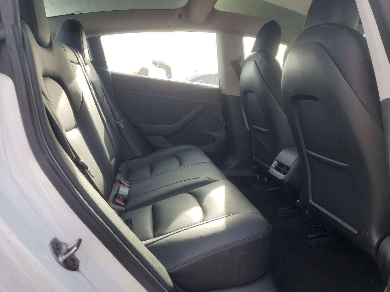 2021 Tesla Model 3 VIN: 5YJ3E1EA9MF063028 Lot: 91852935