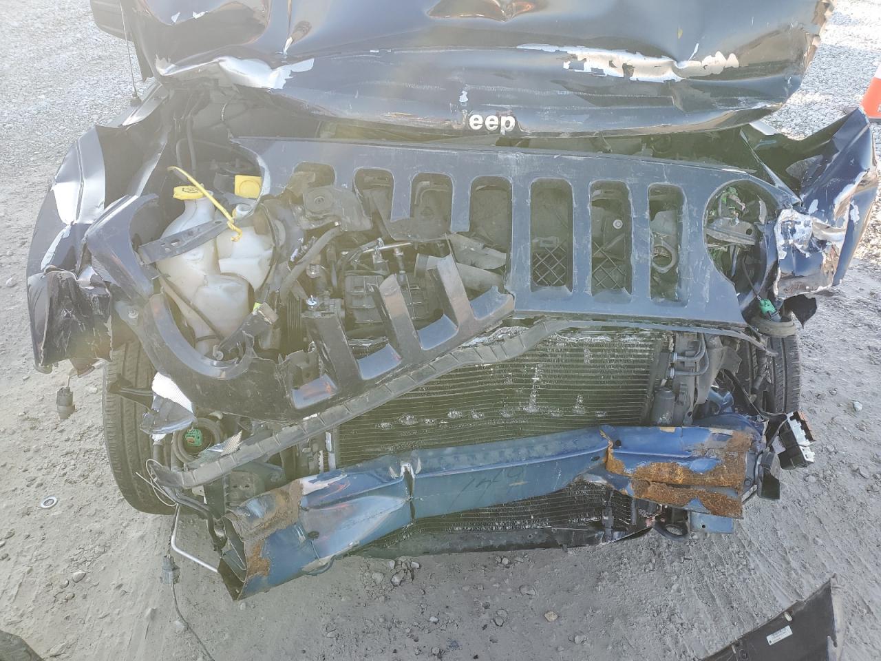 2015 Jeep Patriot Latitude VIN: 1C4NJRFB0FD270833 Lot: 93594645