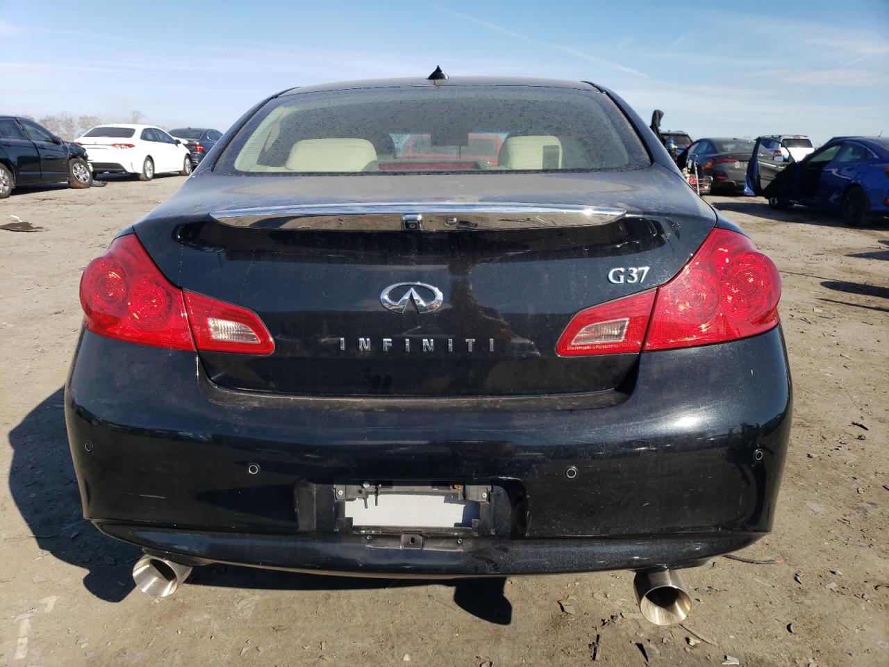 2011 Infiniti G37 Base VIN: JN1CV6AP6BM506525 Lot: 92817295