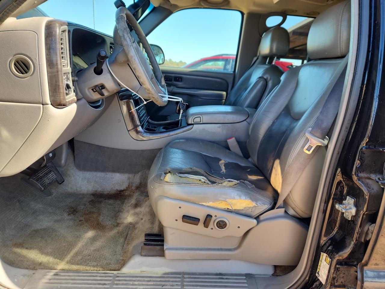 2005 GMC Yukon Denali VIN: 1GKEK63U95J190937 Lot: 90826245