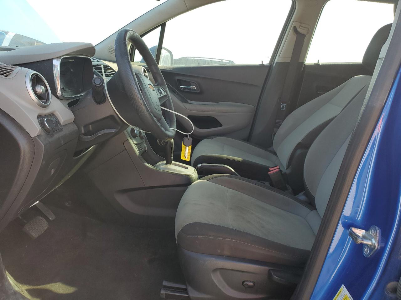 2016 Chevrolet Trax Ls VIN: KL7CJKSB0GB535412 Lot: 93169405