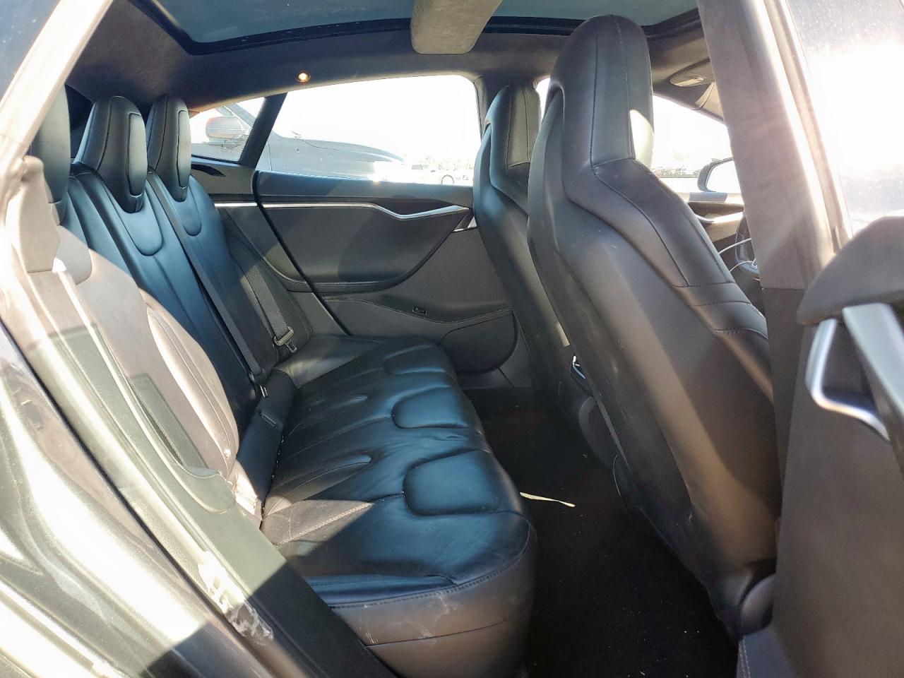 2015 Tesla Model S VIN: 5YJSA1E23FF106104 Lot: 91121615