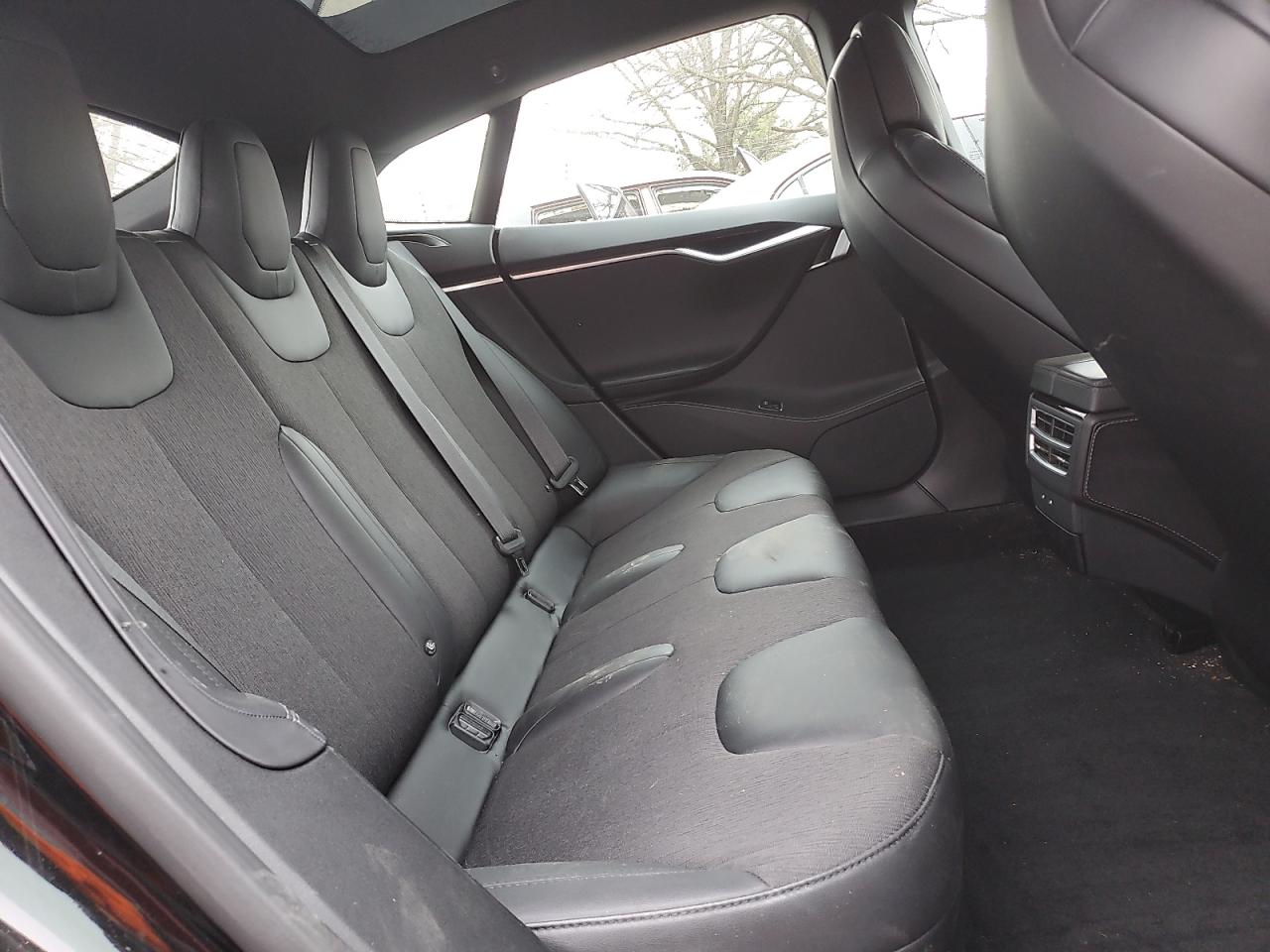 2017 Tesla Model S VIN: 5YJSA1E15HF209440 Lot: 92578865