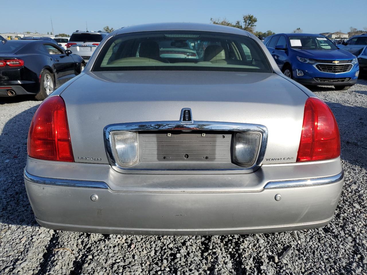 2004 Lincoln Town Car Ultimate VIN: 1LNHM83W54Y602305 Lot: 91967665