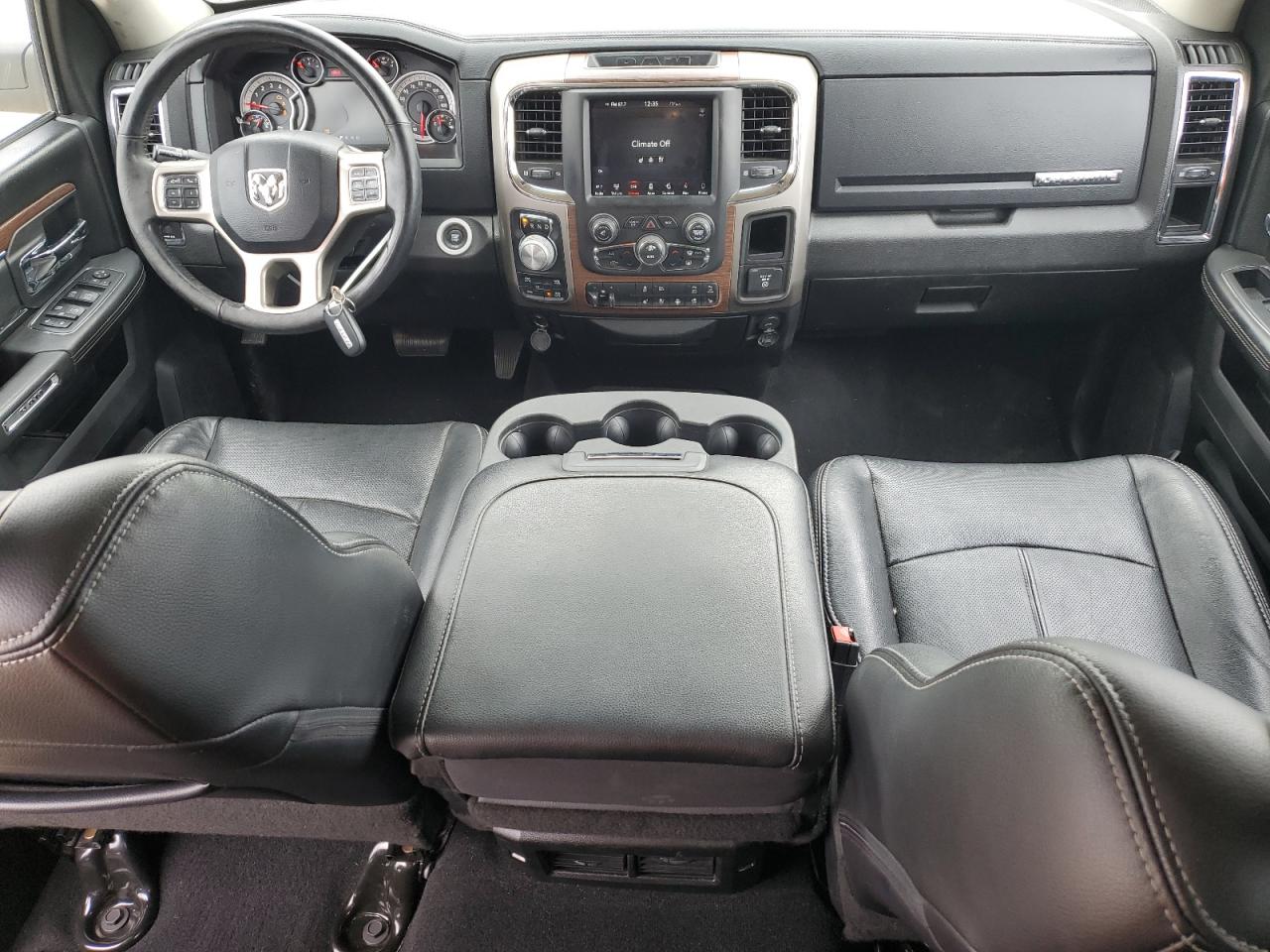 2018 Ram 1500 Laramie VIN: 1C6RR7VM2JS333301 Lot: 91213165