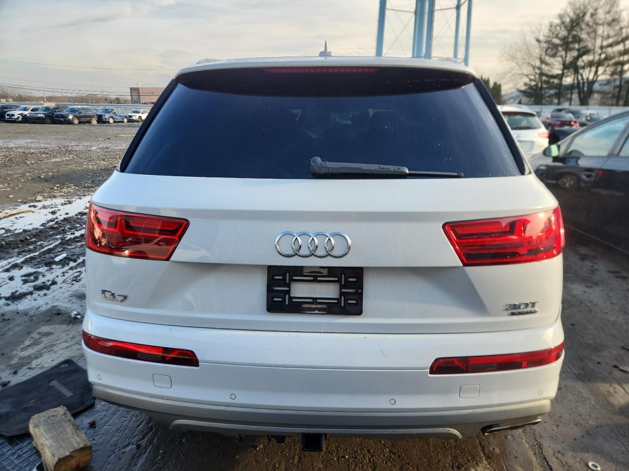 2017 Audi Q7 Premium Plus VIN: WA1LAAF7XHD027547 Lot: 93012875