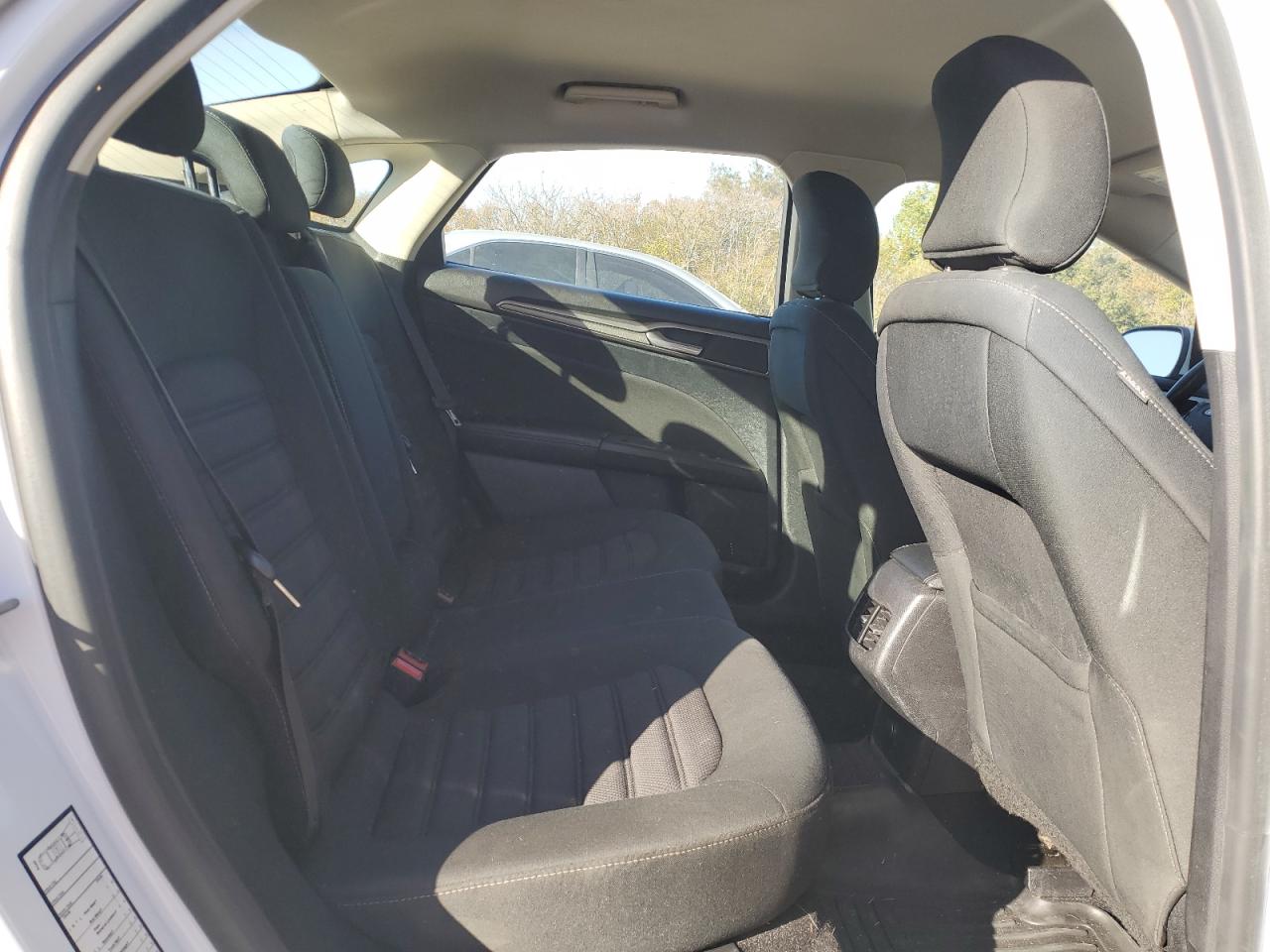 2019 Ford Fusion Se VIN: 3FA6P0LU3KR225011 Lot: 92200495