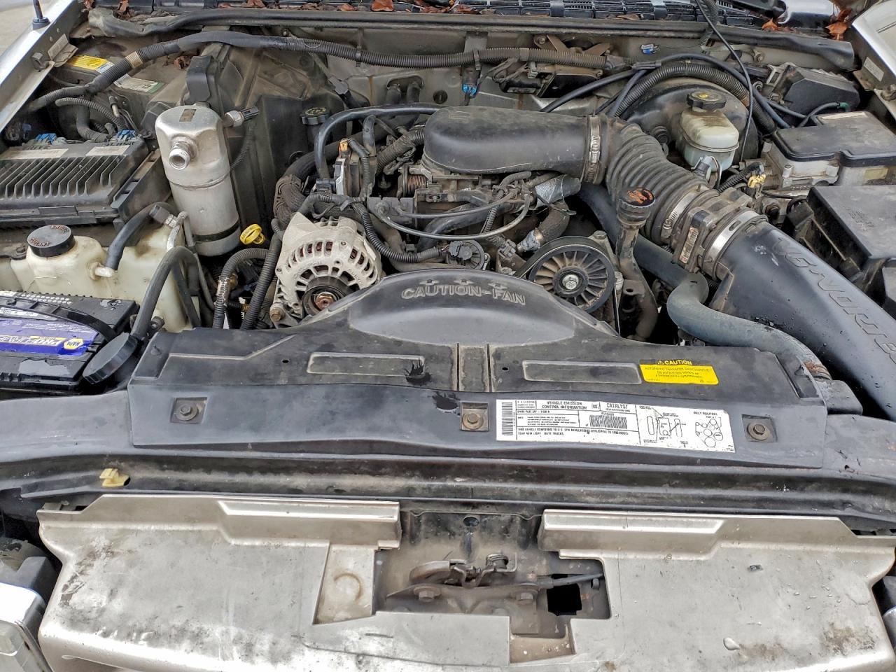 2000 Chevrolet Blazer VIN: 1GNDT13W1Y2185990 Lot: 94194855