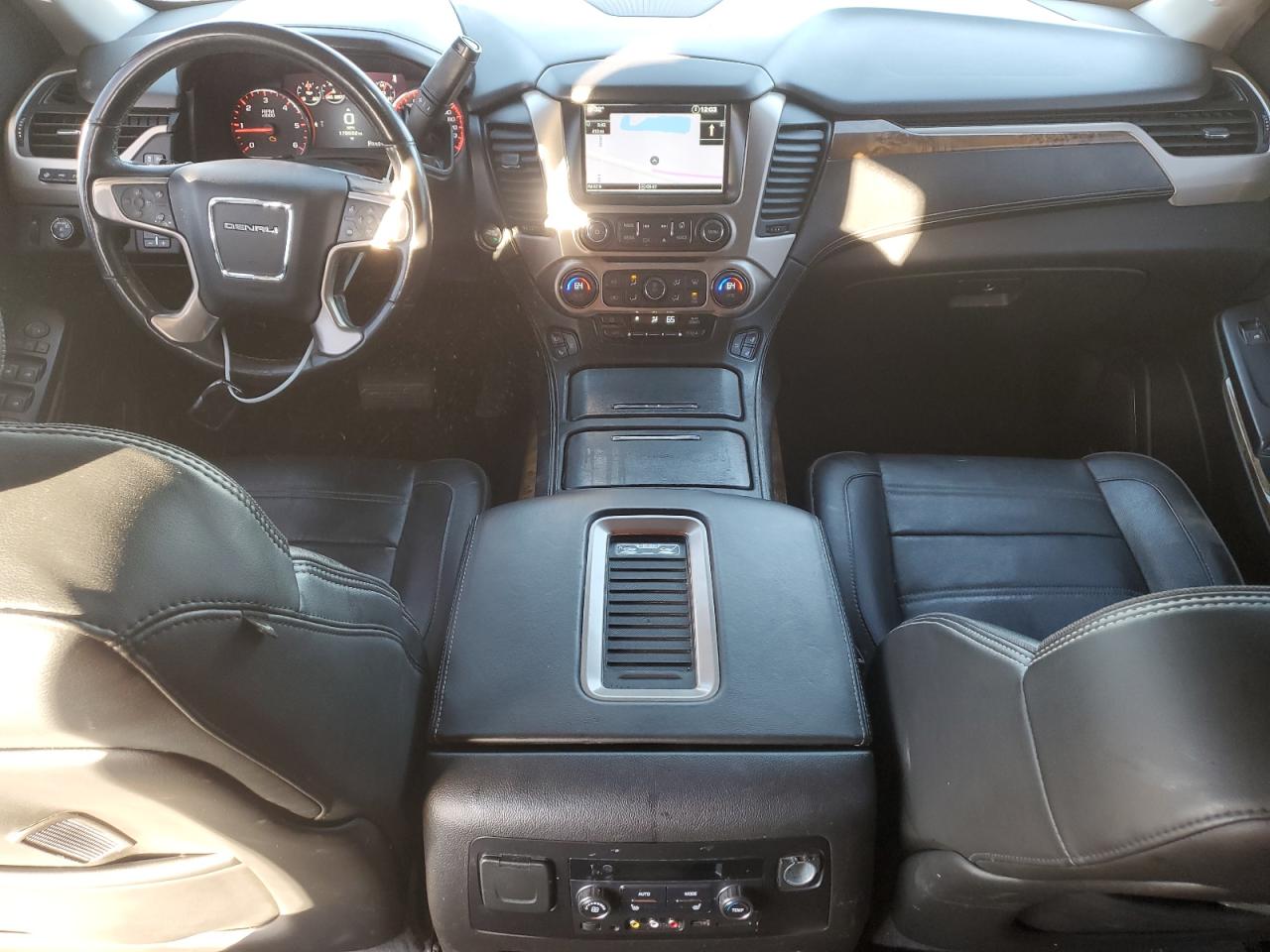 2016 GMC Yukon Xl Denali VIN: 1GKS2HKJ5GR163468 Lot: 92255965