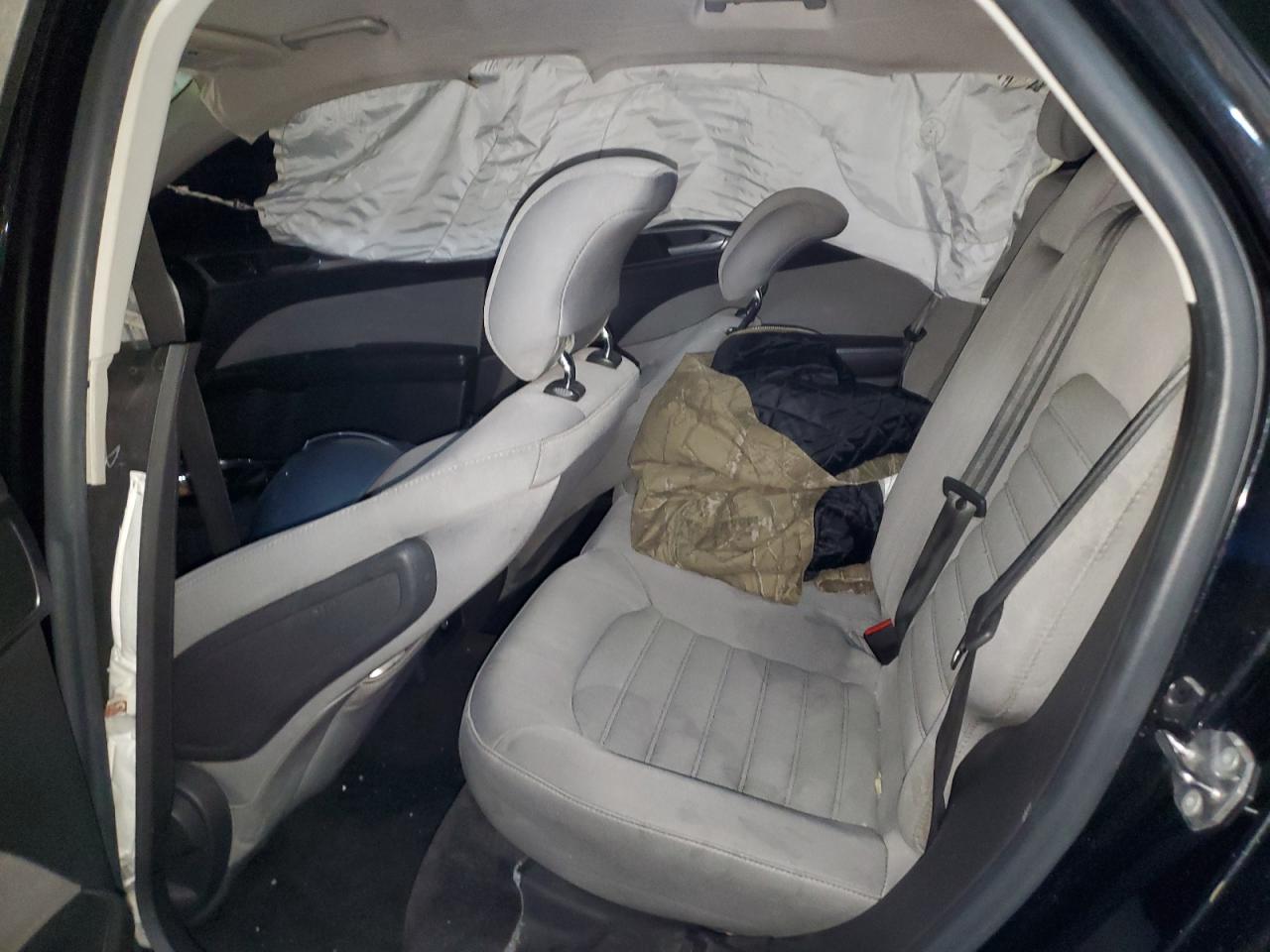 2014 Ford Fusion S VIN: 316743 Lot: 92134955