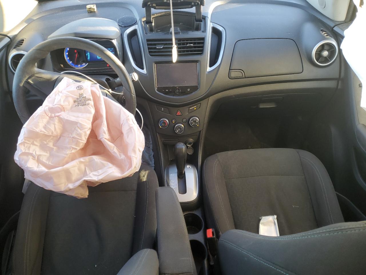 2016 Chevrolet Trax Ls VIN: KL7CJKSB2GB665756 Lot: 92527135